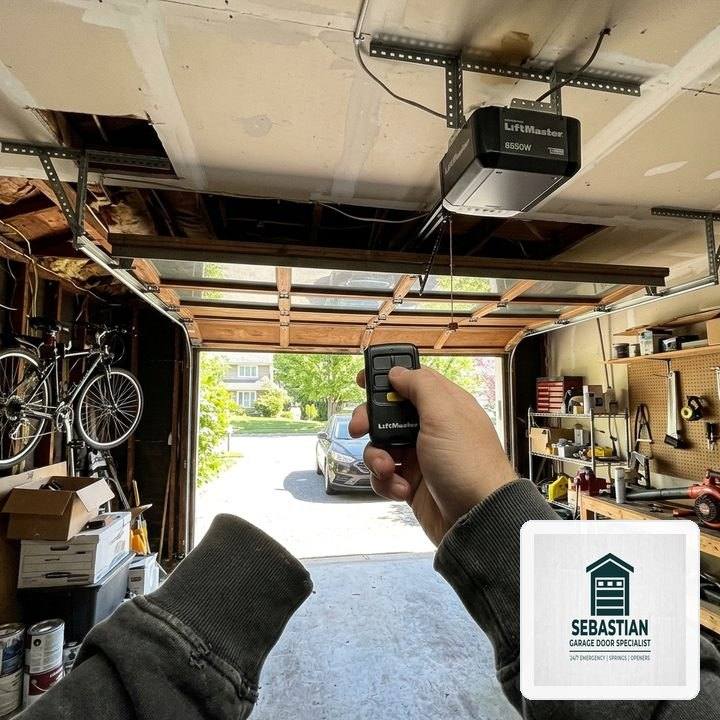 Sebastian Garage Door Specialist in Villa Park, IL: Heavy-Duty Steel Section Strut & 11-Gauge Hinge Reinforcement - Villa Park, IL